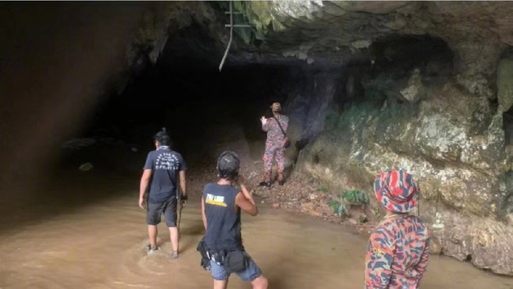 张家辉陈伟霆《爆裂点》剧组遇暴雨被困 目前已获救