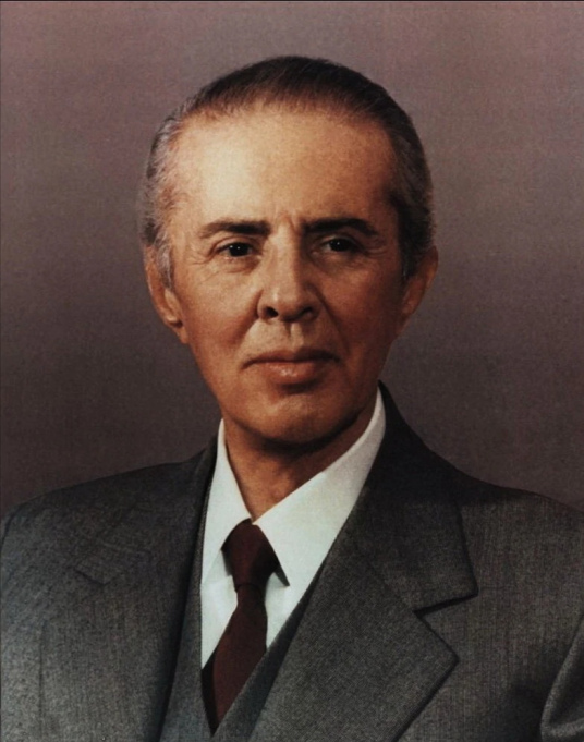 阿尔巴尼亚领导人恩维尔·霍查逝世于1985年4月11日凌晨