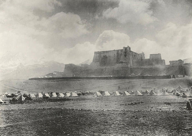 1904年4月12日，藏军与英军战于江孜