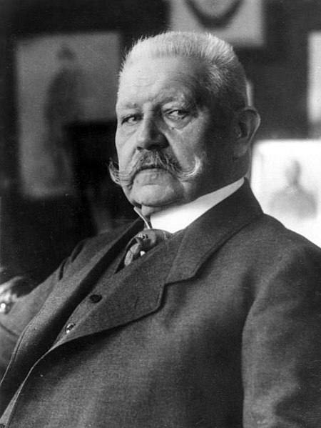 1925年4月25日，兴登堡当选德国总统