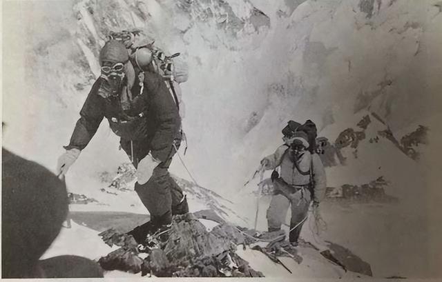 1924年6月8日，人类首次向珠穆朗玛峰冲击未果