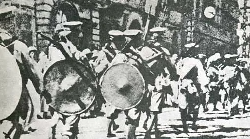1924年9月4日，孙中山组建北伐军