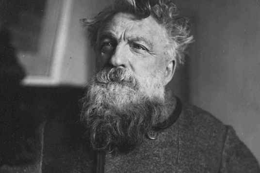 法国雕塑艺术家奥古斯特·罗丹于1917年11月17日去世