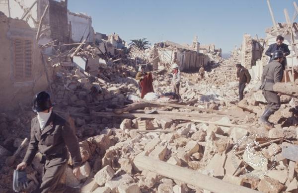 1980年11月23日晚，意大利南部发生强烈地震