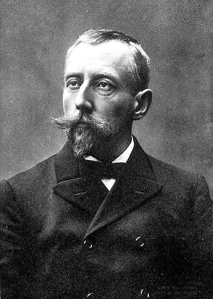 1905年12月6日，探险家阿蒙森探明地球磁极