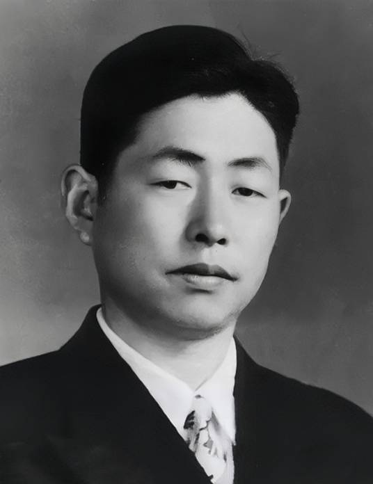 1976年12月7日，作曲家郑律成逝世