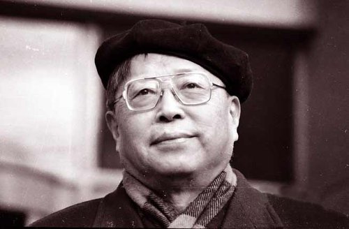 1996年12月13日，中国现代话剧剧作家曹禺逝世
