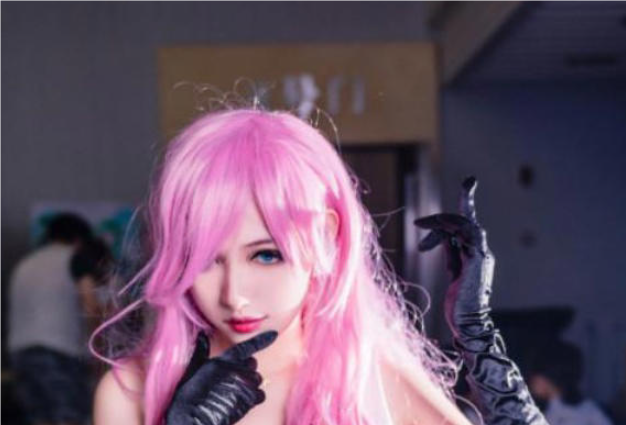 《一人之下》宝儿姐COSPLAY热浪席卷网络，不老不死的传奇再现