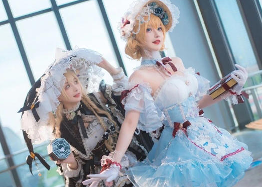 《东方Project》爱丽丝COSPLAY大赏，蓝裙红唇演绎终极萌系魔王