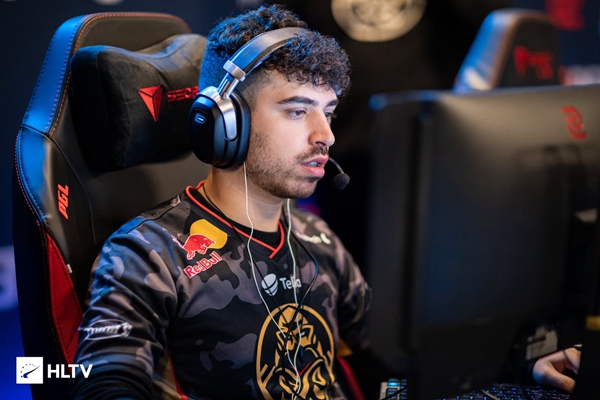 Spinx claims 18th spot in HLTV's 2022 Best Player rankings!