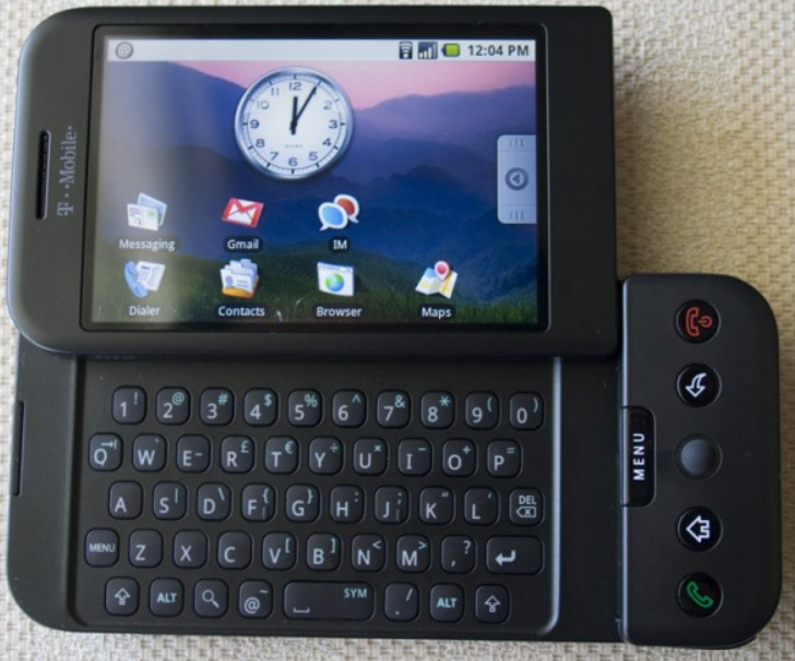 2008年9月23日，HTC发布了首款使用Android操作系统的智能手机HTC Dream