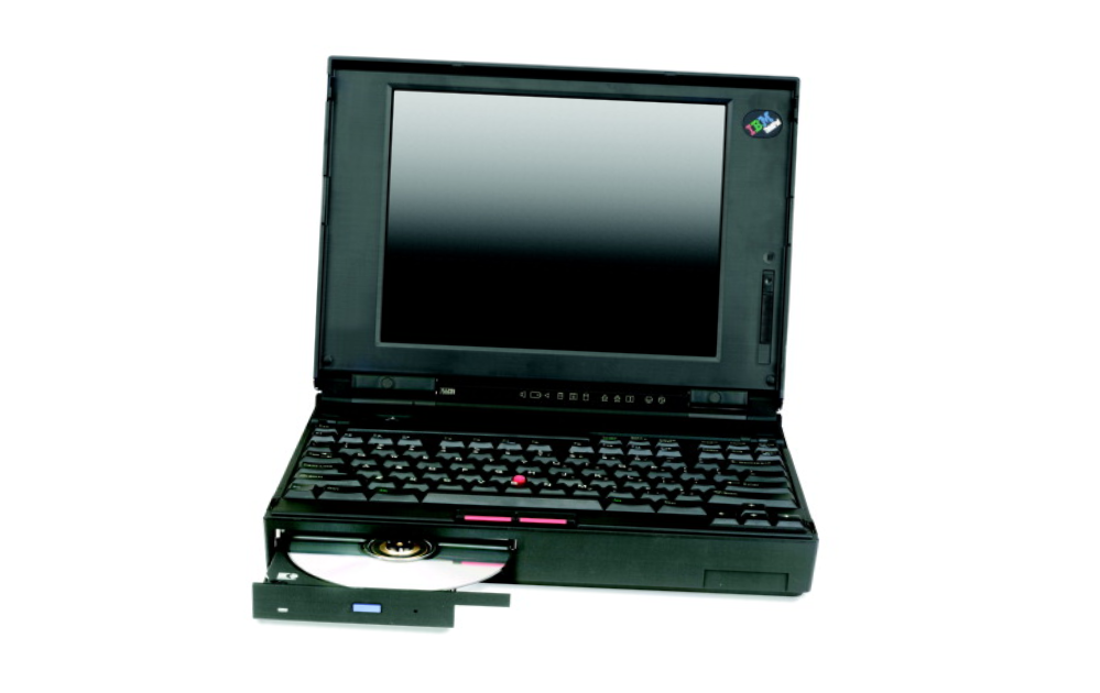 1994年，IBM发布了第一台具有集成CD-ROM驱动器的笔记本电脑ThinkPad 775CD